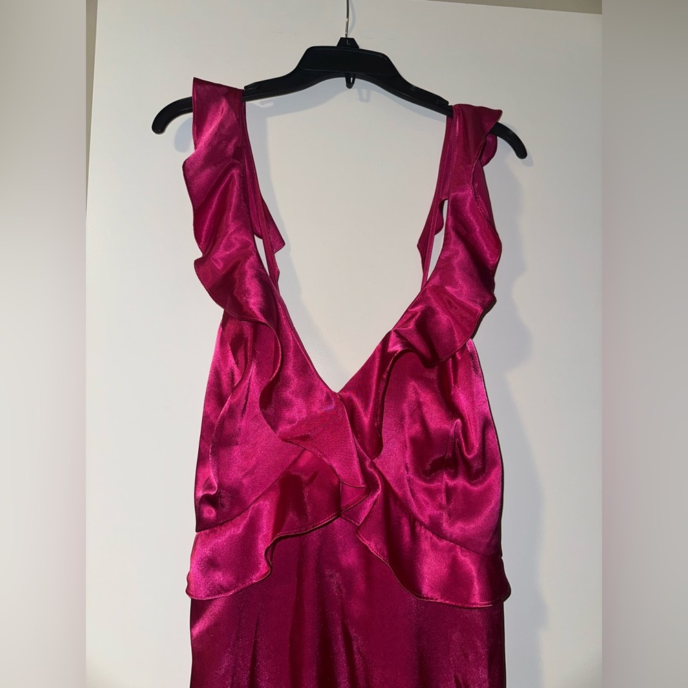 NWT DB Studio Floor Length Ruffle Charmeuse Gown in Begonia - Picture 3 of 4